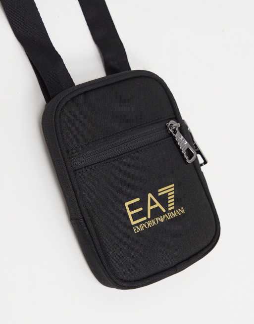 Emporio Armani EA7 TRAIN CORE U POUCH BAG SMALL A - MAN'S POUCH BAG Preto /  Ouro - Entrega gratuita