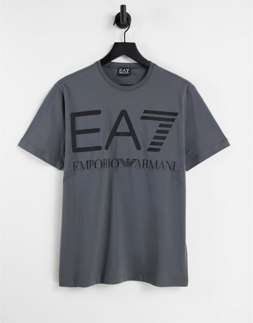 Armani - EA7 Train - T-shirt med stort logo i grå