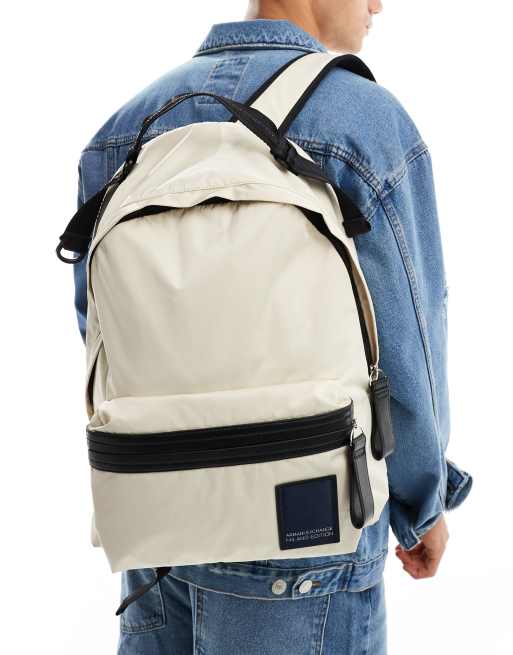 Armani Exchange – Beige ryggsäck med linjär märkeslogga