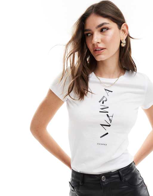 Armani Exchange – Biały T-shirt o dopasowanym kroju