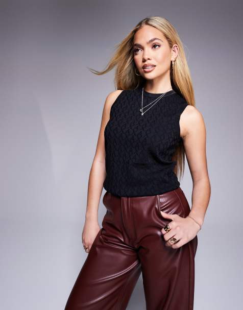 Armani Exchange - Fijngebreide mouwloze top in zwart - view 1