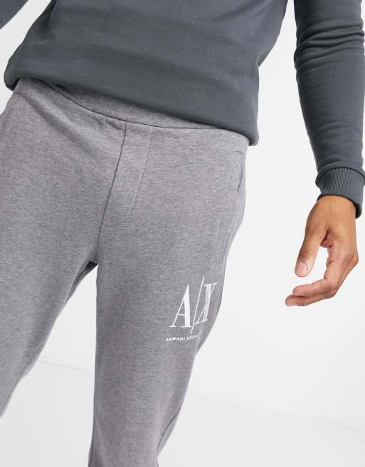 Armani Exchange - Icon AX - Joggingsbroek van sweatstof met groot logo in grijs , 3 van 4