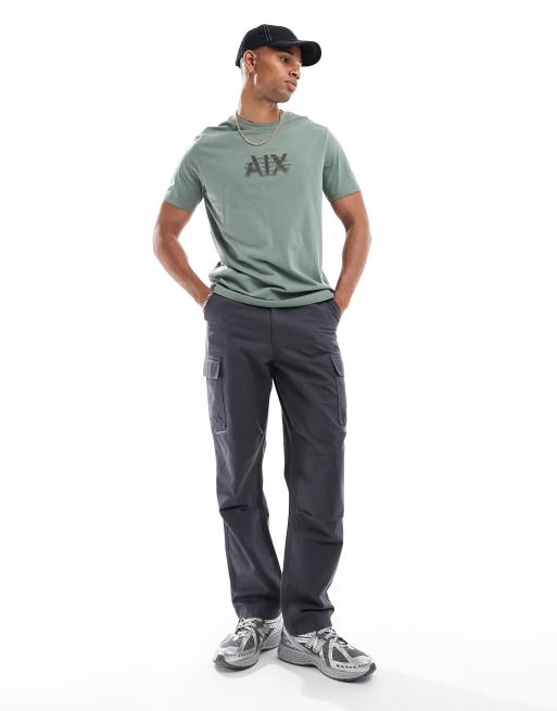 Armani Exchange – Kastiges T-Shirt in Grün mit Brust-Logo, 2 von 4
