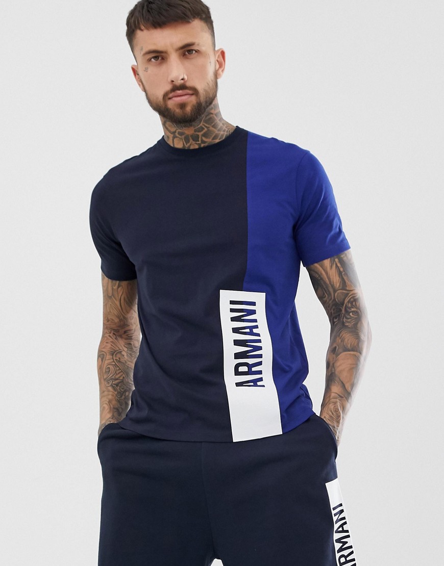 Armani Exchange – Marinblå t-shirt med grafisk logga på sidan-Svart
