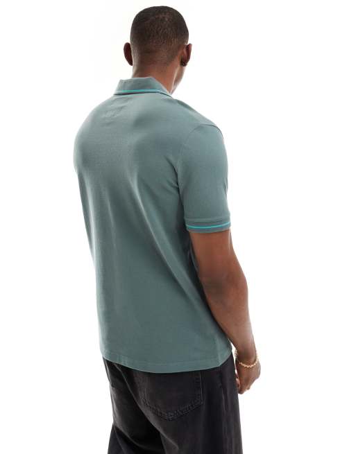 Armani Exchange – Pikee-Polohemd in Dunkelgrün mit großem Logo und Zierstreifen, 3 von 4