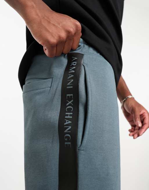 Armani Exchange – Skiffergrå, avsmalnande mjukisbyxor med tejpad logga, 3 av 4