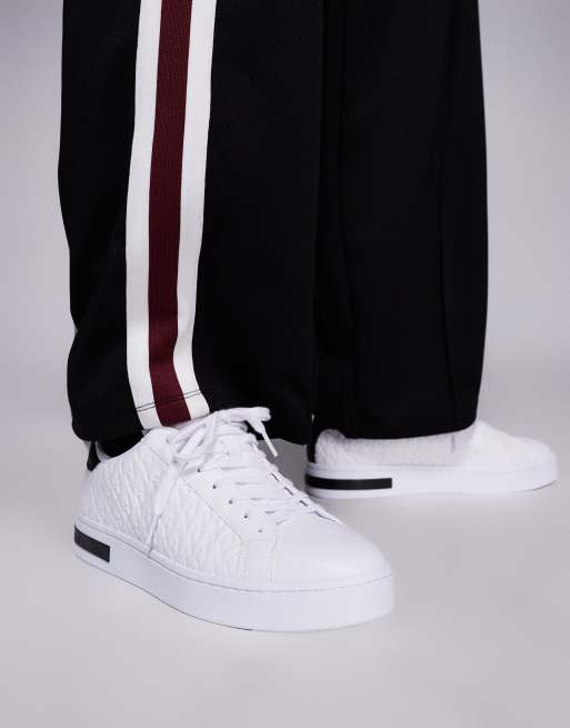 Armani Exchange – Sneaker in Weiß und Schwarz mit Logo