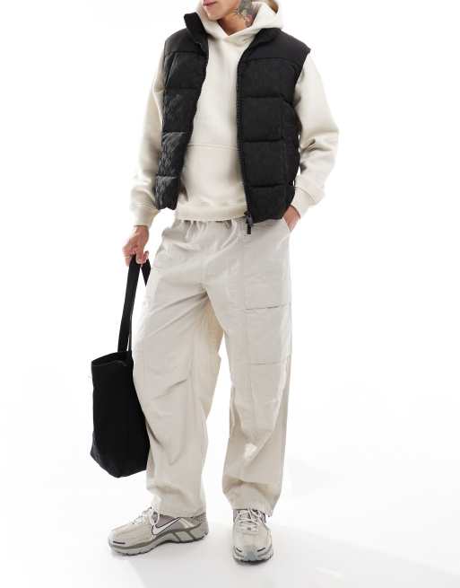Armani Exchange - Sort dynevest med logo