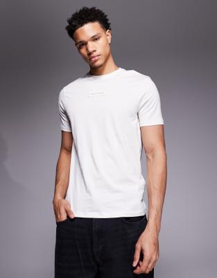 Exchange - T-Shirt in Creme mit Logo auf der Brust-Weiß Weiß 38
