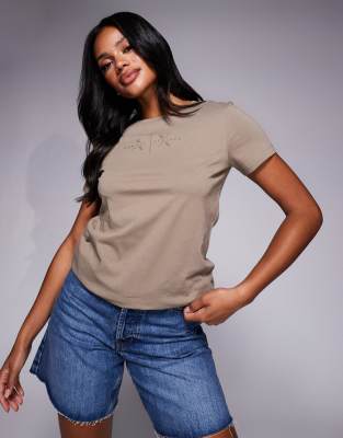 Armani Exchange - T-Shirt in Hellbraun mit zentriertem Logo