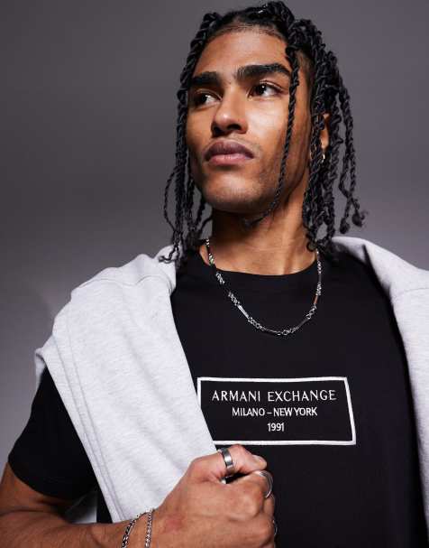 Armani Exchange – T-Shirt in Schwarz mit kastenförmigem Logo - view 1