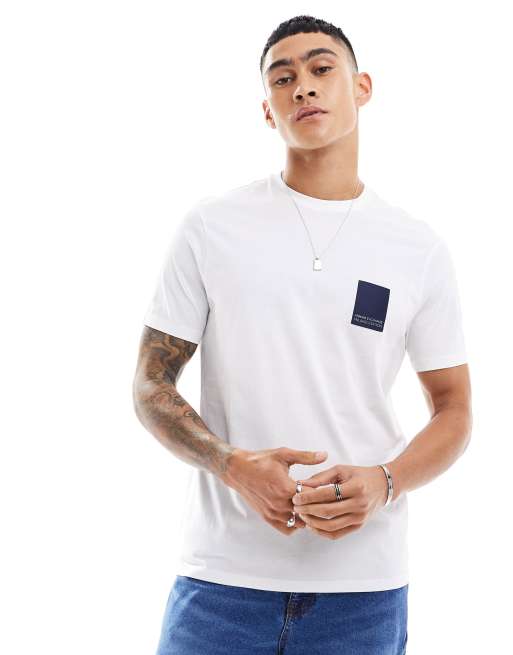 Armani Exchange – T-Shirt in Wollweiß mit kleinem eckigem Logo