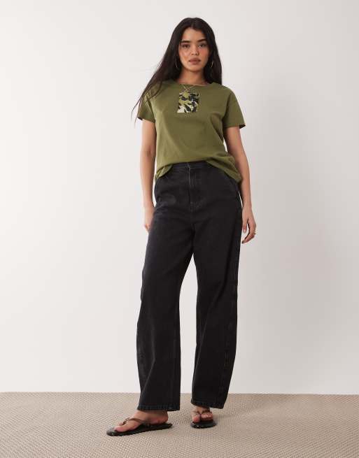 Armani Exchange T-shirt med patchlogo i khaki, 2 af 4