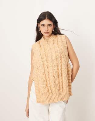 ARRANGE - Ärmelloser Pullover aus Strick in Apricot mit Zopfmuster und Bindedetail-Orange