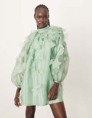 ARRANGE - Ausgestelltes, hochgeschlossenes Minikleid aus Organza in Hellgrün mit Blumenapplikation