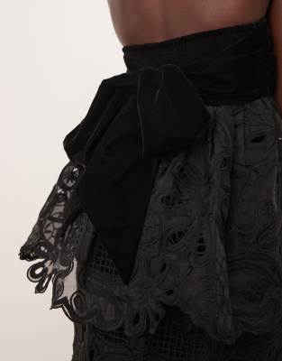 Arrange Bandeau Velvet Floral Cornelli Top In Black