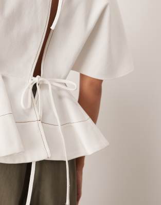 Arrange Batwing Twill Peplum Hem Top In White
