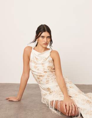 ARRANGE - Besticktes, drapiertes Satin-Midikleid in Wollweiß mit Fransen