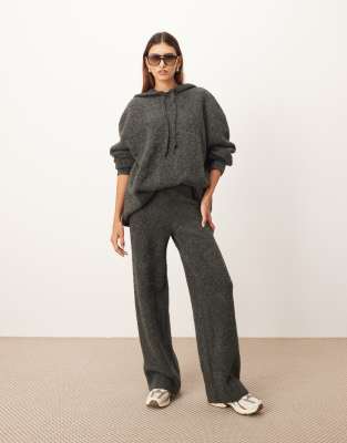 Arrange Curve Boucle Hoodie In Gray