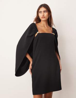 Black Contrast Trim V Neck Bracelet Sleeve Shift Mini Dress main image 1