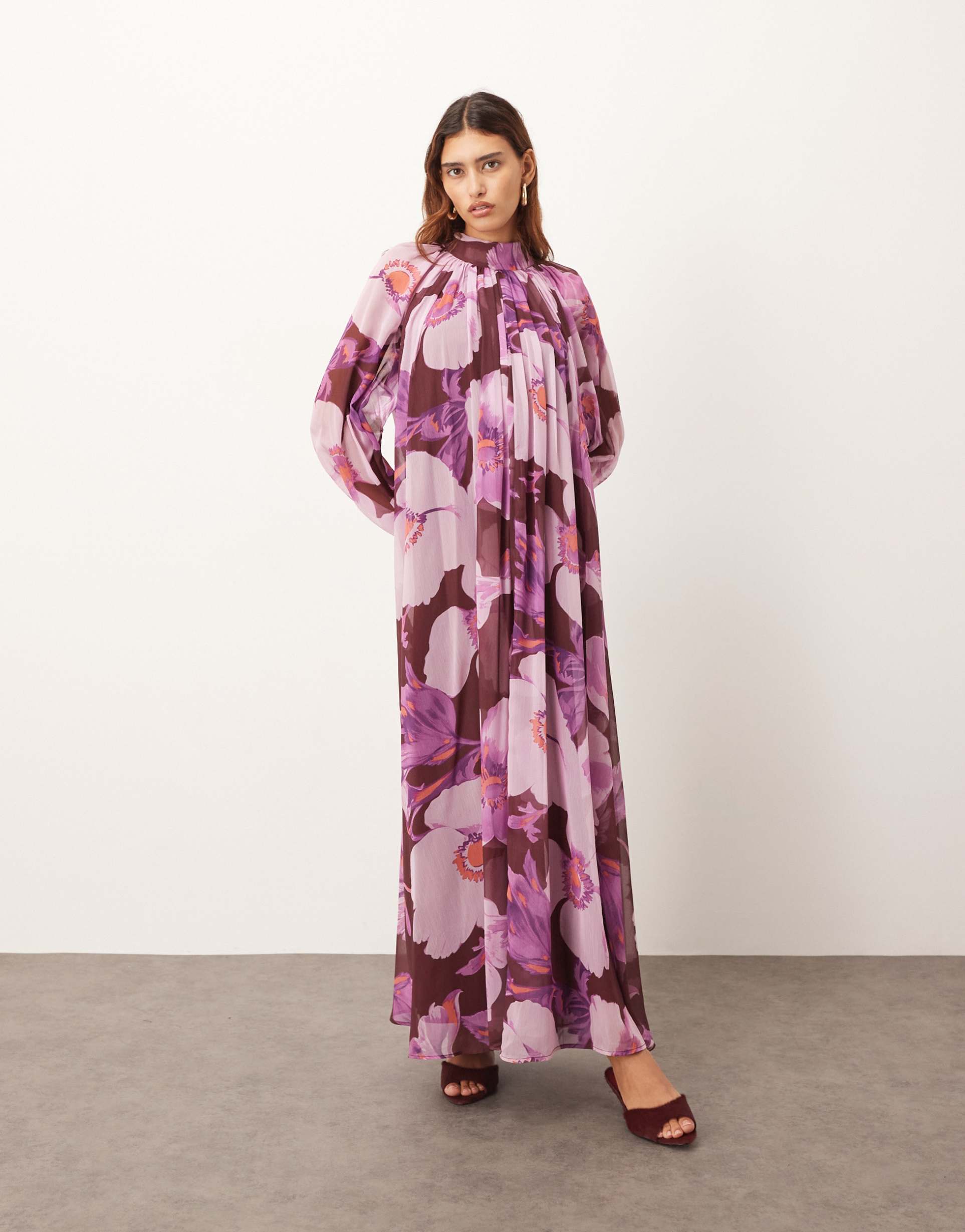 arrange chiffon trapeze maxi dress with balloon sleeves in burgundy floral