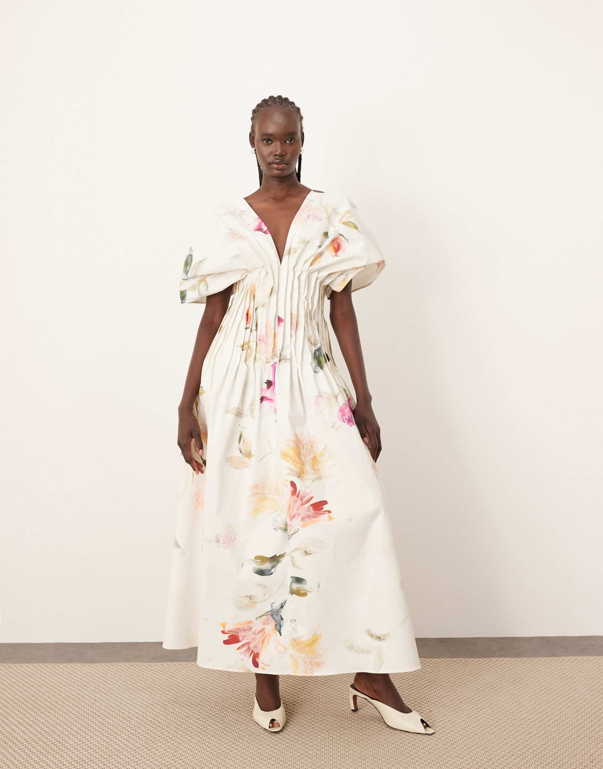 arrange cinched waist pleat detail maxi dress in floral print