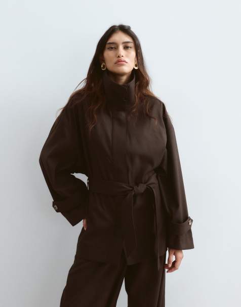 ARRANGE - conjunto de chaqueta con cuello alzado y cinturón en chocolate - view 1