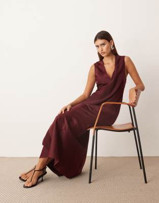 Arrange Contrast Panel Sleeveless Maxi Dress In Red