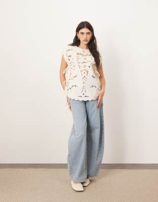 Arrange Cotton Cutwork Embroidered Top With Tie Side In White