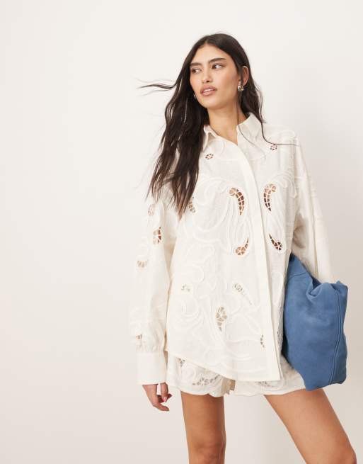 ARRANGE cotton mirrored floral embroidered cutwork shorts in white - part of a set, 3 of 5