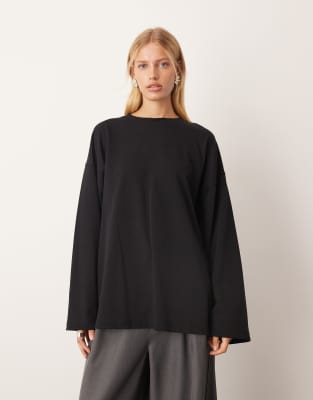 ARRANGE cotton oversized long sleeve t-shirt in black
