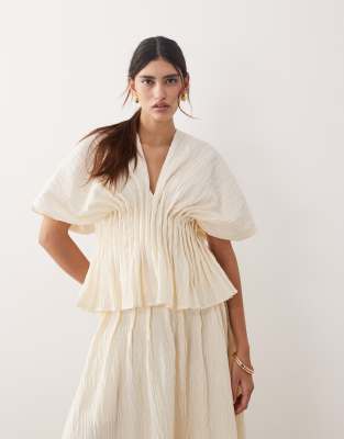 Arrange Crinkle Texture Cinched Waist Top In White