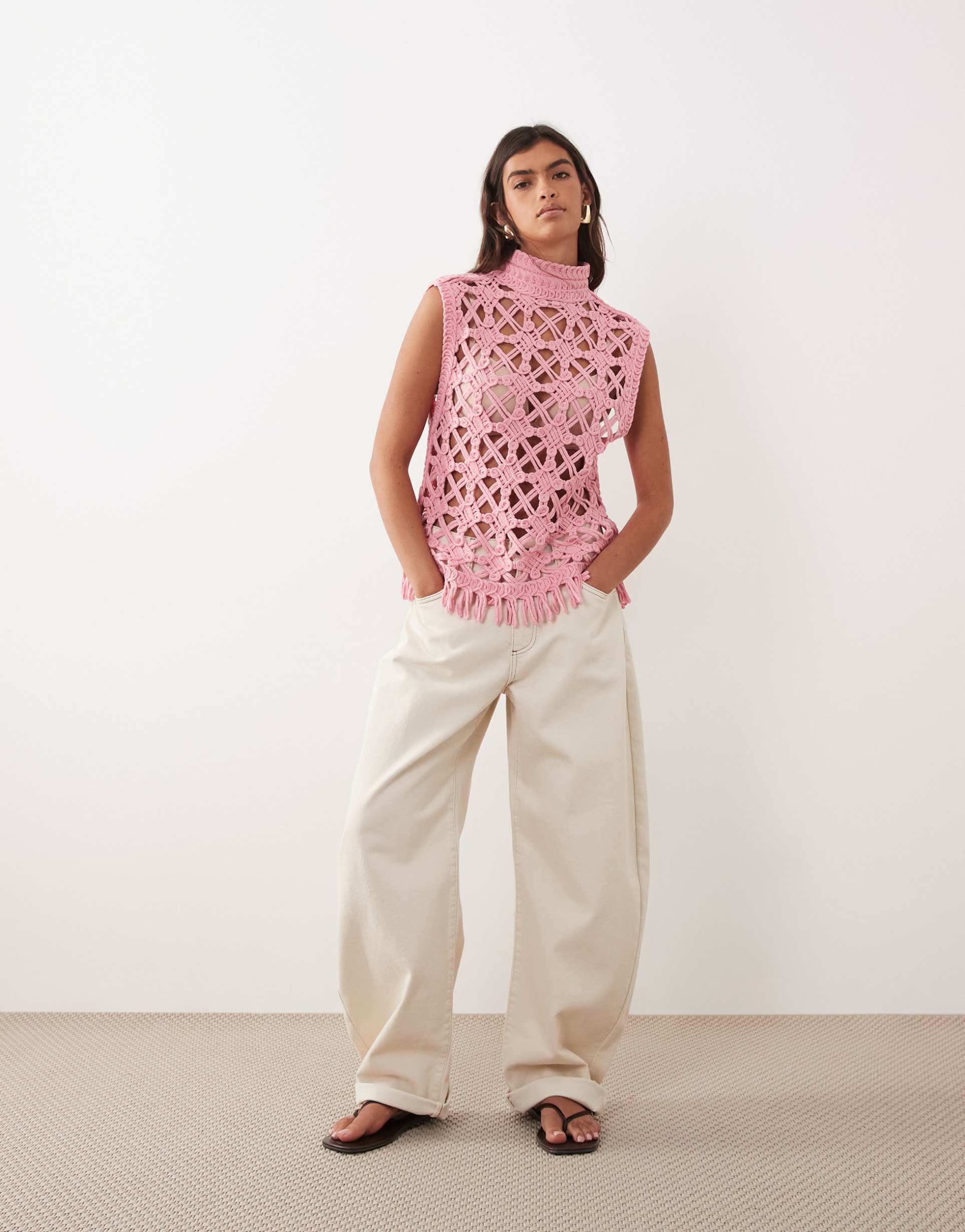 arrange crochet knit sleeveless top in pink