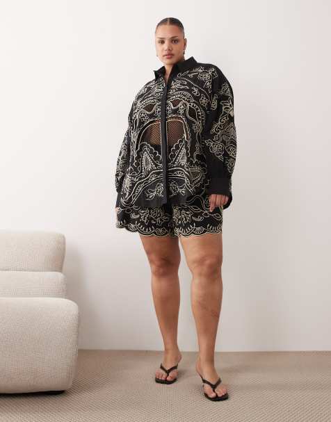 ARRANGE Curve – Bestickte Baumwoll-Shorts in Schwarz mit Lochmuster, Kombiteil - view 1