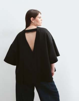 Arrange Curve Boxy Top With Open Back In Black