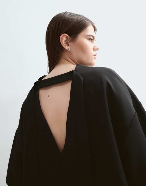 ARRANGE Curve boxy top with open back in black, 4 of 5