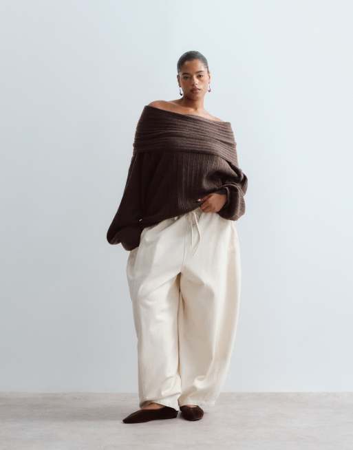 ARRANGE Curve chunky rib knitted off shoulder long sleeve jumper in brown, 2 of 4