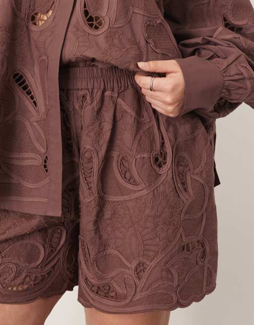 ARRANGE Curve cotton mirrored floral embroidered cutwork shorts in chocolate - part of a set, 3 of 5