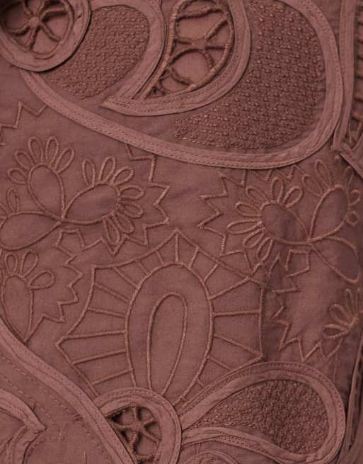 ARRANGE Curve cotton mirrored floral embroidered cutwork shorts in chocolate - part of a set, 5 of 5