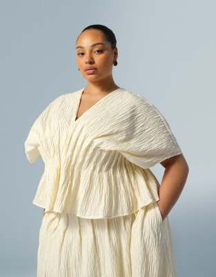 Arrange Curve Crinkle Texture Cinched Waist Top In White