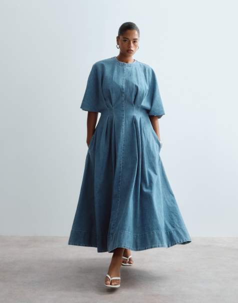 ARRANGE Curve denim midikjole med markeret talje i mellemvask blå - view 1