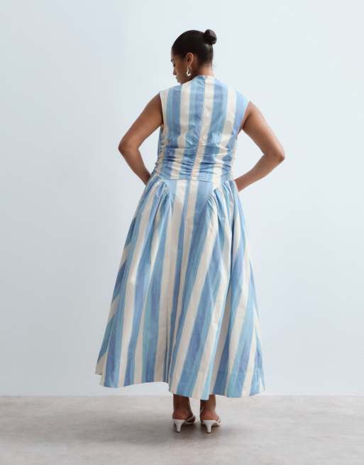 ARRANGE - Curve - Gestreepte maxi jurk met overslag en verlaagde taille in blauw, 4 van 4