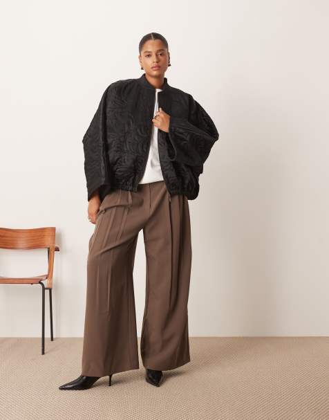 ARRANGE Curve - Gewatteerd bomberjack met bloemenstiksels in zwart - view 1