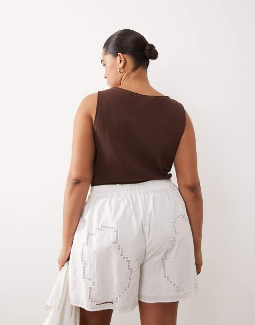 ARRANGE Curve - Hvide shorts med cutwork-broderi - Del af sæt, 5 af 5