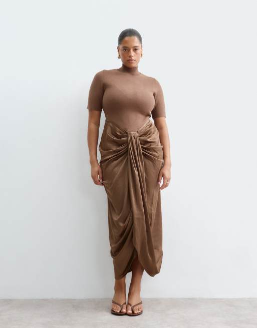 ARRANGE Curve hybrid knit bodice with draped satin skirt midaxi dress in chocolate, 2 of 5