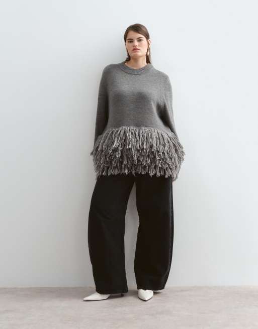 ARRANGE Curve knitted jumper with fringe hem in grey, 2 of 5