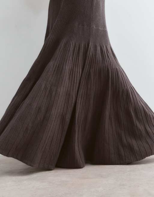 ARRANGE Curve knitted sleeveless ribbed maxi dress in charcoal, 4 of 5