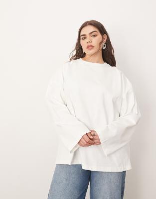 ARRANGE Curve - Langärmliges Oversize-Shirt aus Baumwolle in Weiß