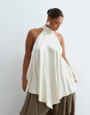 Arrange Curve Longline Halter Neck Handkerchief Hem Top In White