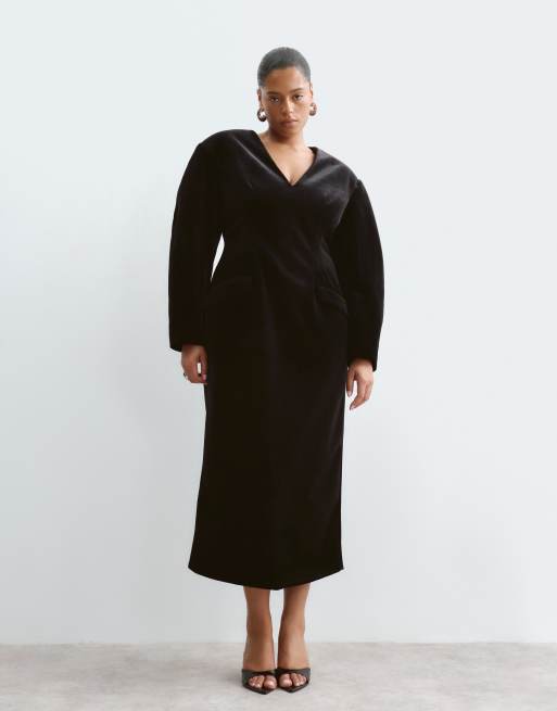 ARRANGE Curve maxi jurk van fluweel met ovale mouwen en V-hals in zwart, 3 van 5